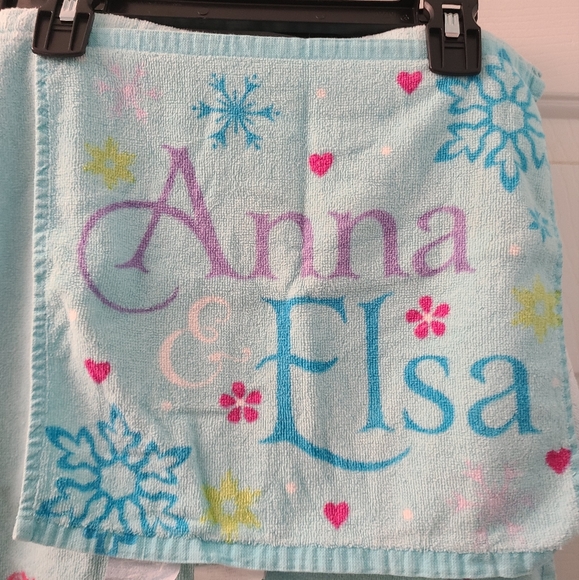 DISNEY FROZEN OLAF ELSA BATHROOM SET - Picture 8 of 16